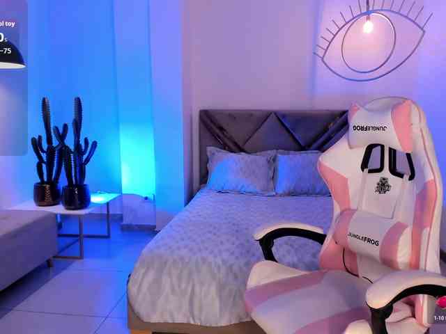 SamanthaKlein webcam