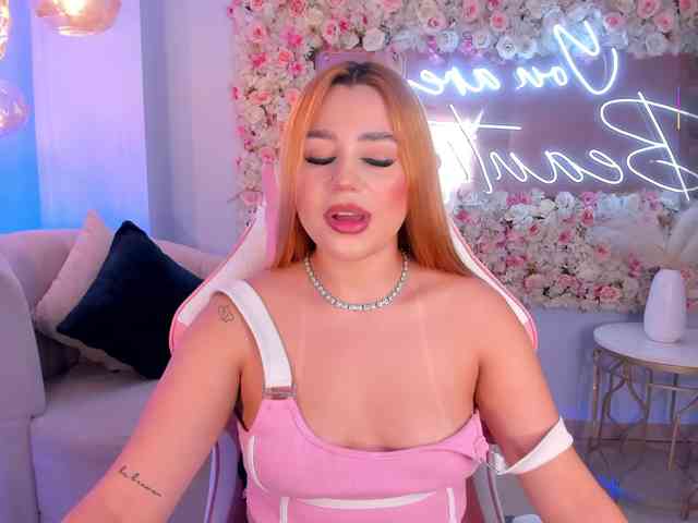 SamanthaKlein webcam