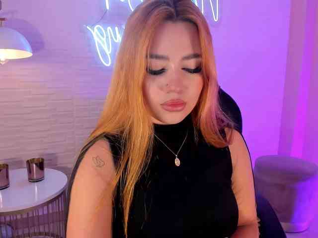 SamanthaKlein webcam