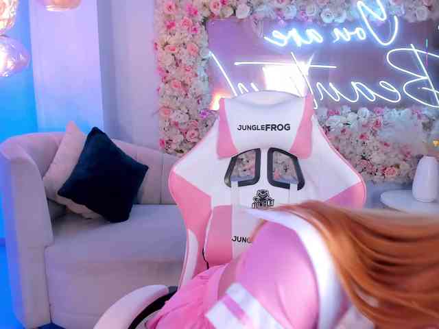 SamanthaKlein webcam