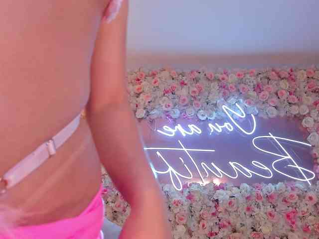 SamanthaKlein webcam