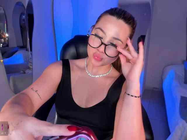 SamanthaKlein webcam