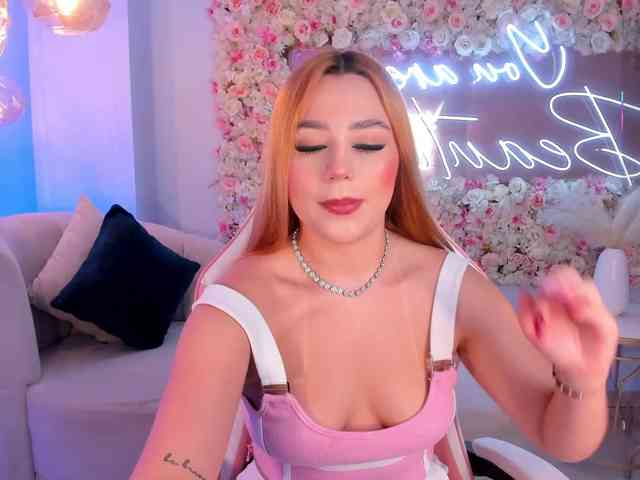 SamanthaKlein webcam
