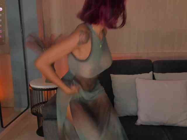 VictoriaMilan webcam