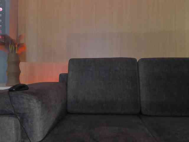 VictoriaMilan webcam