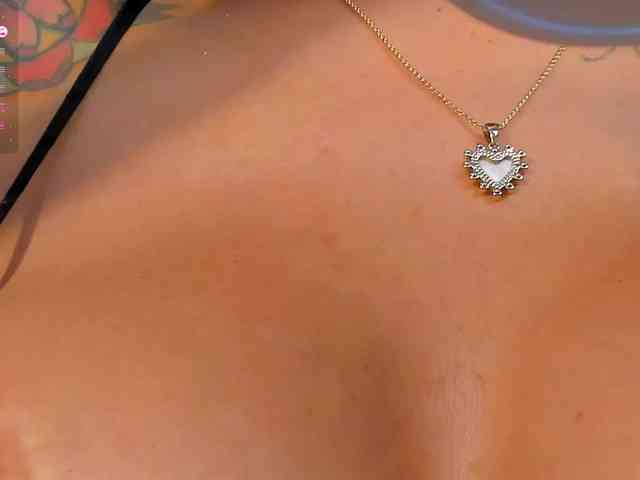 VictoriaMilan webcam
