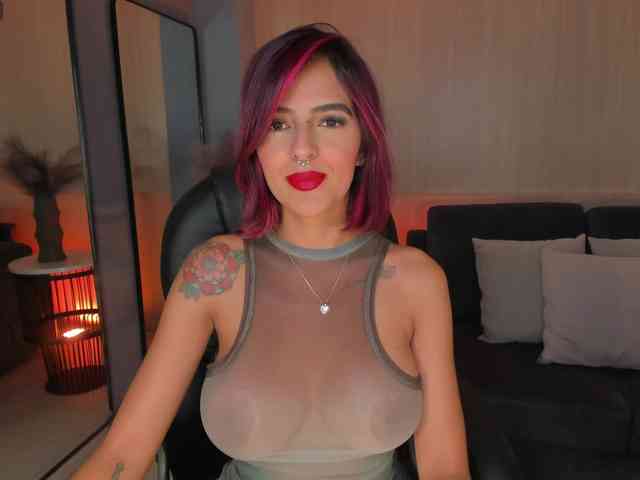 VictoriaMilan webcam