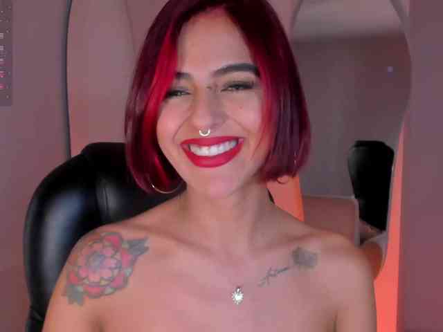 VictoriaMilan webcam