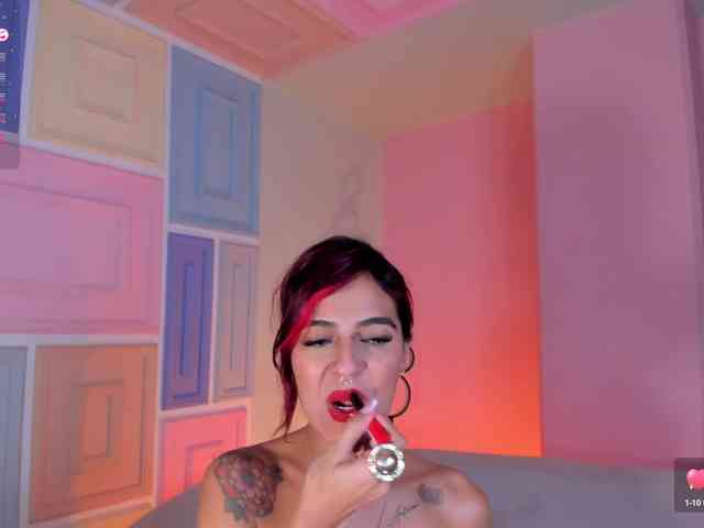 VictoriaMilan webcam