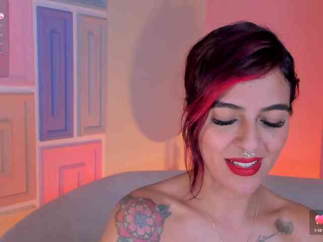 VictoriaMilan webcam