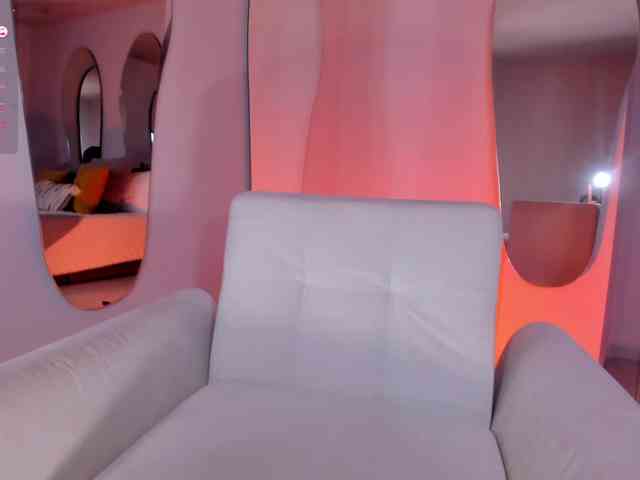 VictoriaMilan webcam