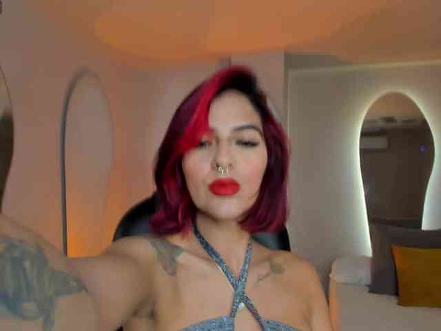 VictoriaMilan webcam