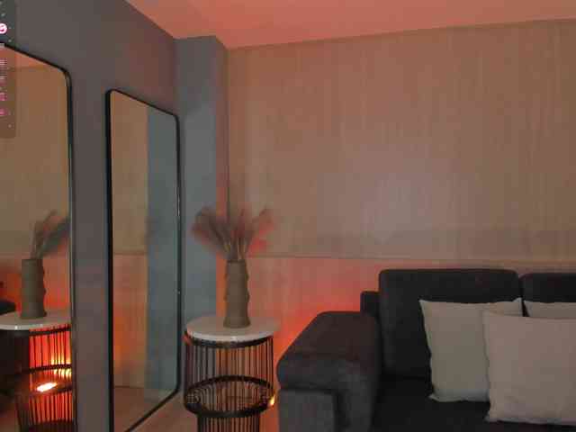 VictoriaMilan webcam