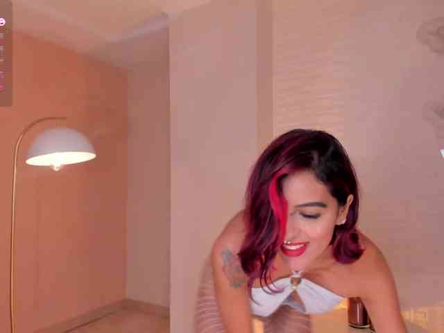 VictoriaMilan webcam
