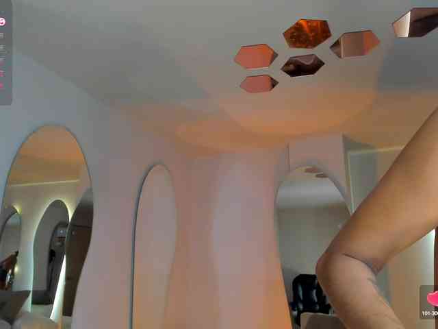 VictoriaMilan webcam