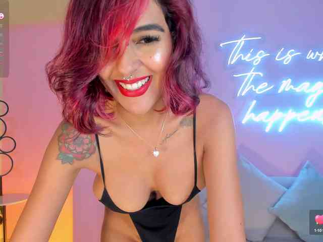 VictoriaMilan webcam