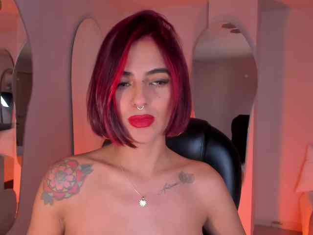 VictoriaMilan webcam