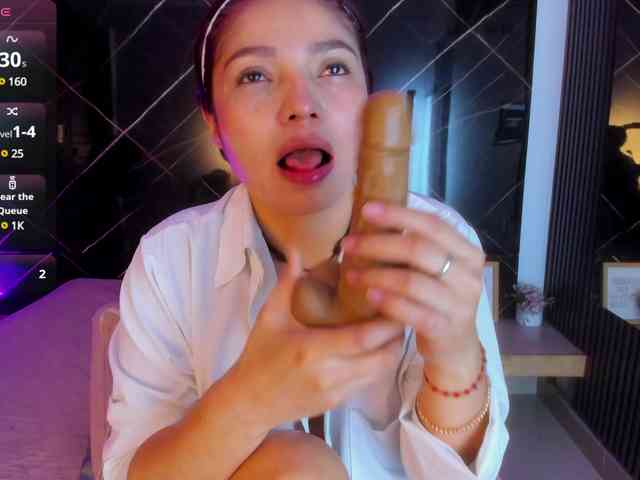 SofiaWalke webcam