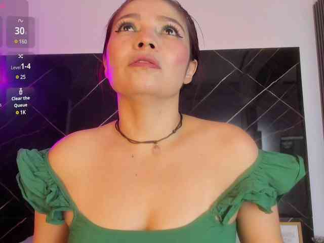 SofiaWalke webcam