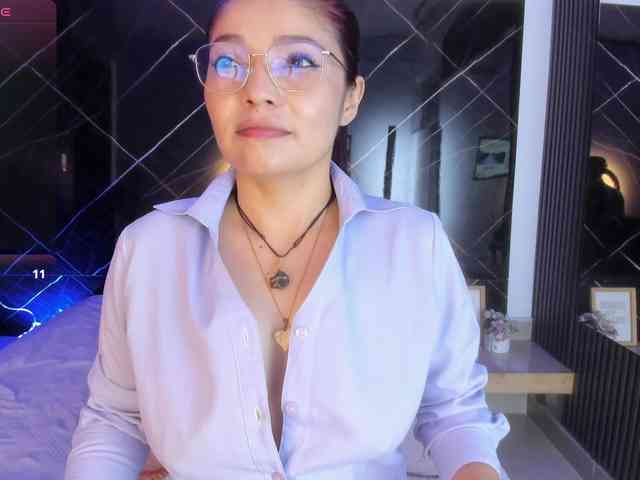 SofiaWalke webcam