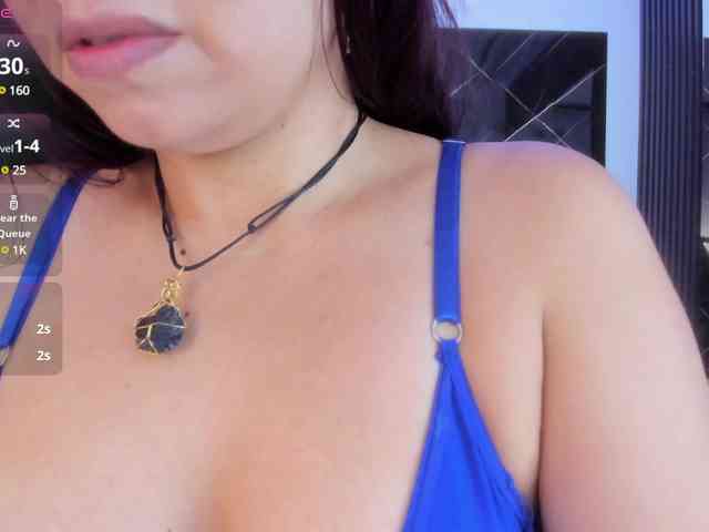 SofiaWalke webcam