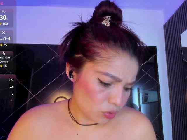 SofiaWalke webcam