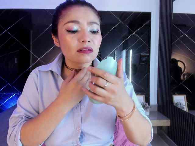 SofiaWalke webcam
