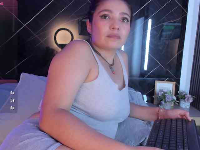 SofiaWalke webcam