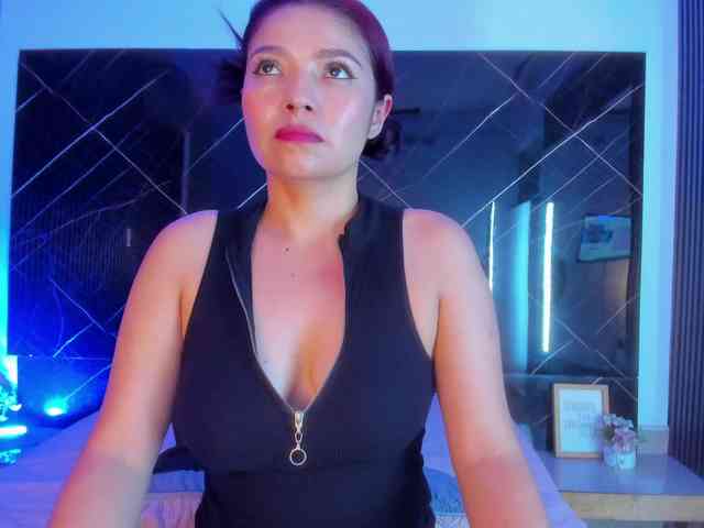 SofiaWalke webcam