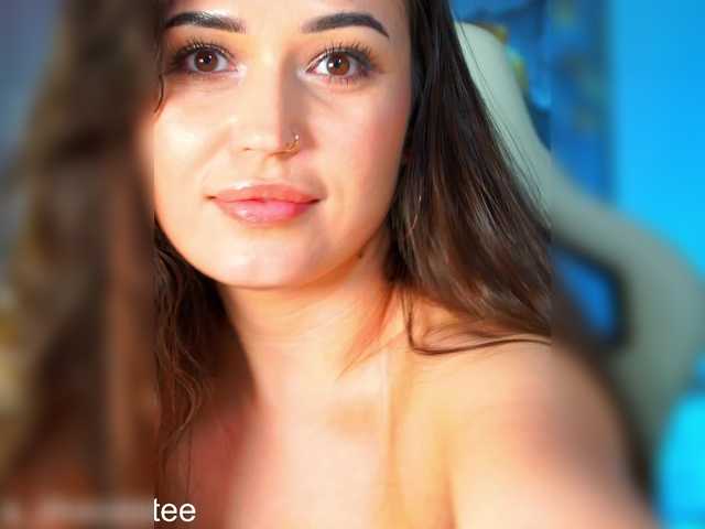 Adel-chocolatee's BongaCams show and profile