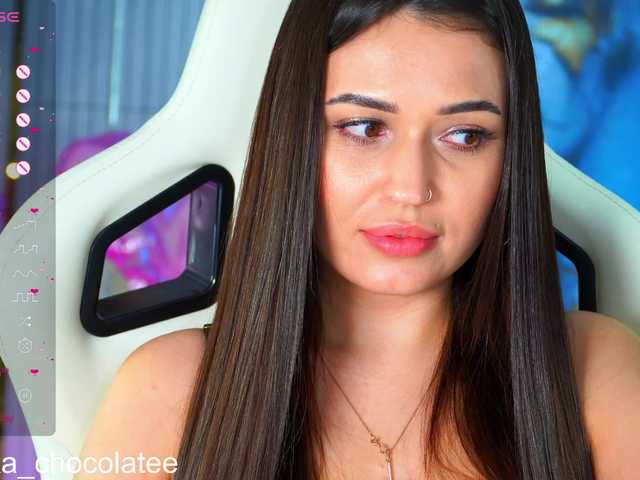 Adel-chocolatee's BongaCams show and profile