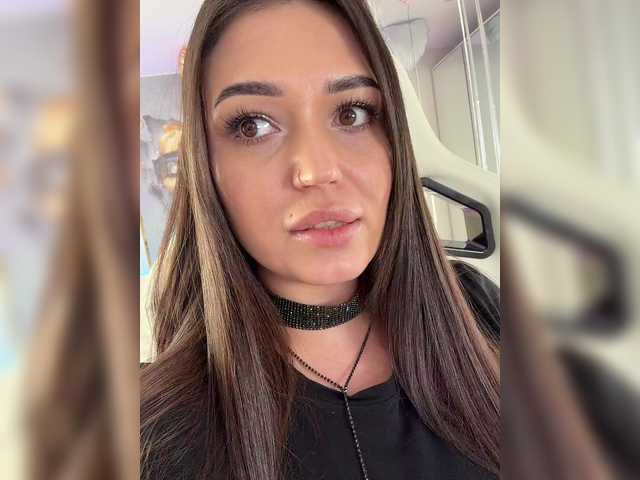 Adel-chocolatee's BongaCams show and profile