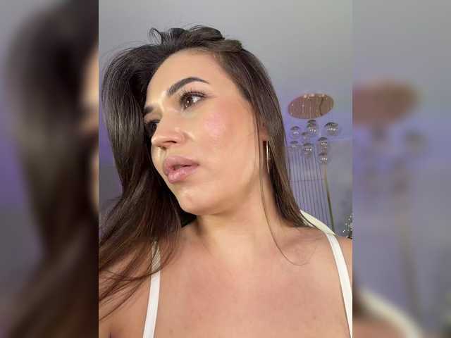 Adel-chocolatee's BongaCams show and profile