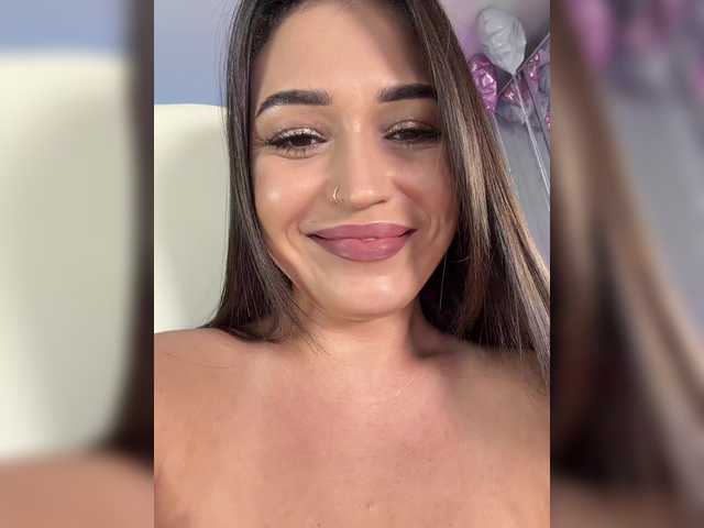 Adel-chocolatee's BongaCams show and profile