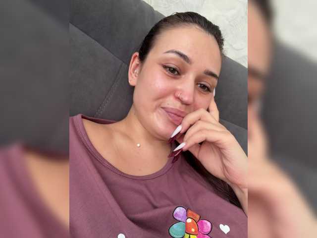 Adel-chocolatee's BongaCams show and profile