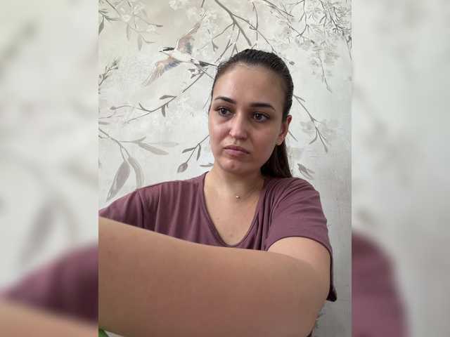 Adel-chocolatee's BongaCams show and profile