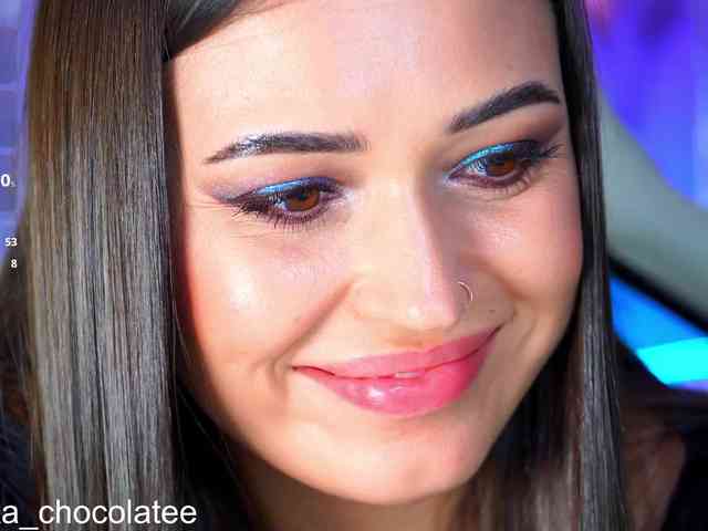 Anutka-chocolatee webcam