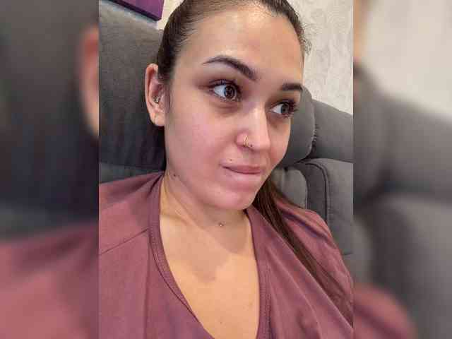 Anutka-chocolatee webcam