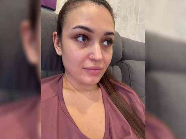 Anutka-chocolatee webcam