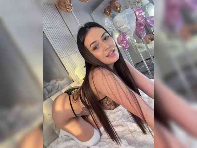 Adel-chocolatee Live Webcam on BongaCams