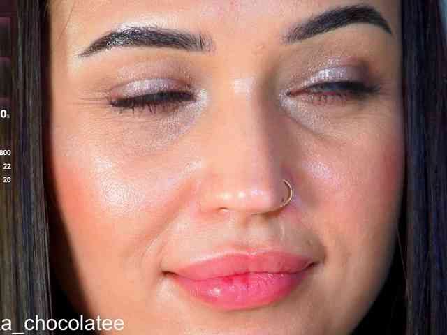 Anutka-chocolatee webcam