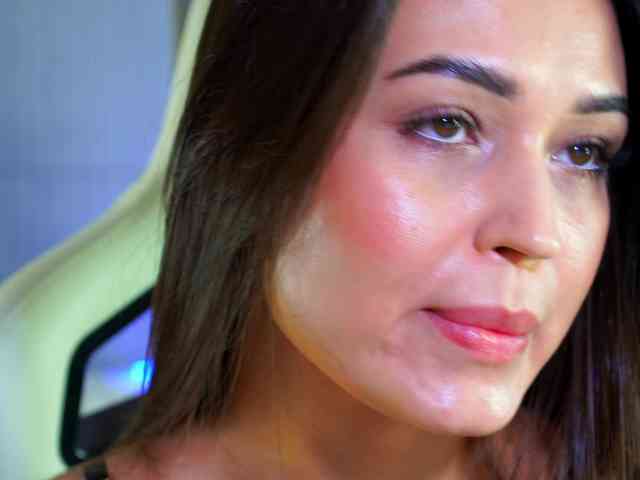 Anutka-chocolatee webcam