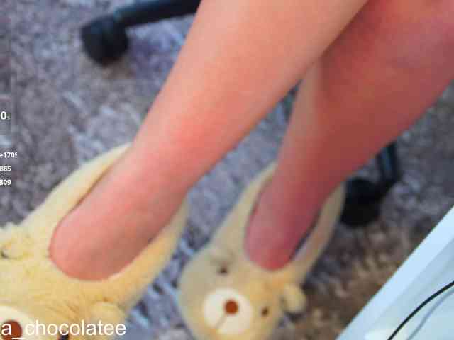 Anutka-chocolatee webcam