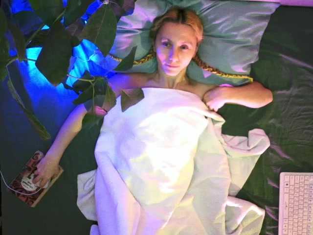 -Fiona88-'s BongaCams show and profile