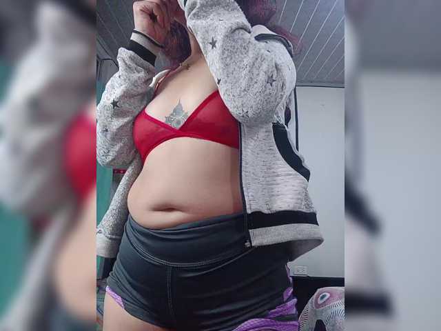 samanthasquirt1212 webcam bongacams model stream image