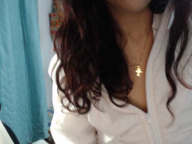 samanthasquirt1212 webcam bongacams model stream image