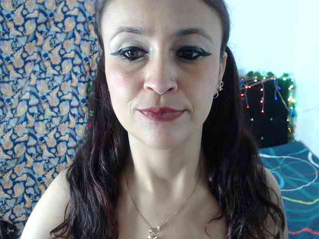 samanthasquirt1212 webcam