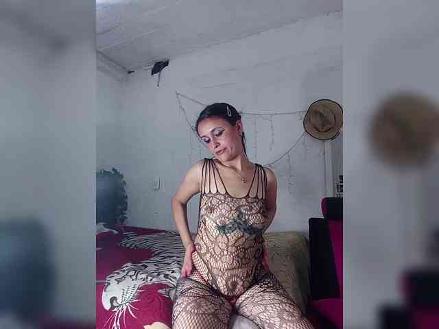 samanthasquirt1212 webcam