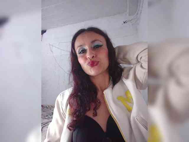 samanthasquirt1212 webcam