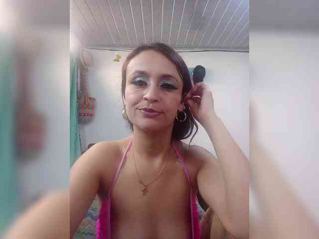 samanthasquirt1212 webcam